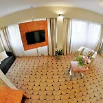 Appartamento 209 W Royal Tulip Przy Plazy Dobruk *