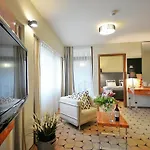 Appartamento 209 W Royal Tulip Przy Plazy Dobruk