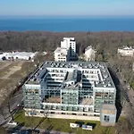 209 W Royal Tulip Przy Plazy Dobruk Apartment *