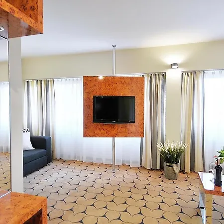 Apartment 209 W Royal Tulip Przy Plazy Dobruk *