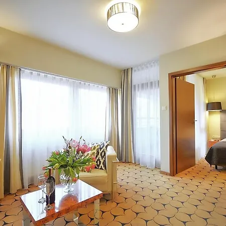 Apartment 209 W Royal Tulip Przy Plazy Dobruk *