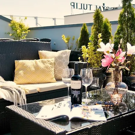 209 W Royal Tulip Przy Plazy Dobruk Apartment *