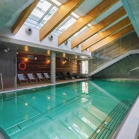 209 W Royal Tulip Przy Plazy Dobruk Apartment *