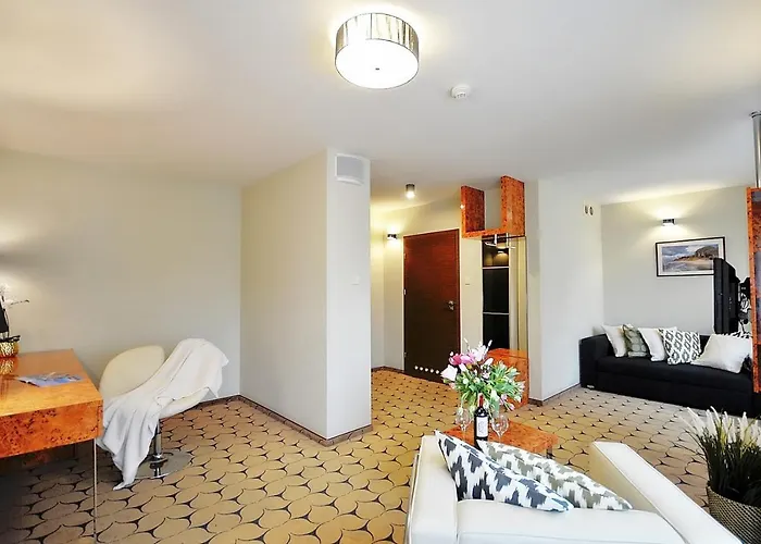 209 W Royal Tulip Przy Plazy Dobruk Apartamento *